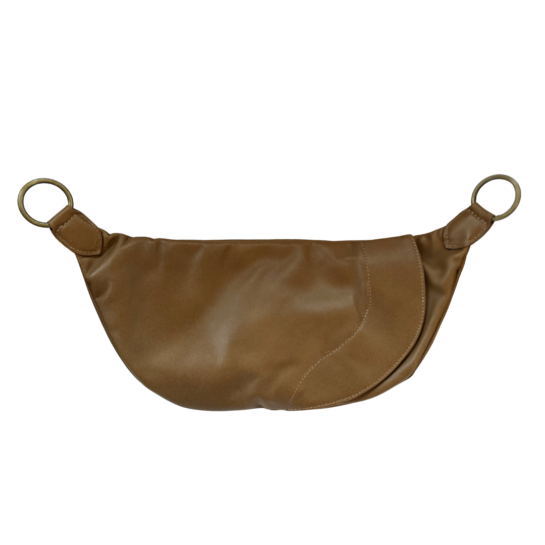 Cafe Con Leche Zendira Saturday concealed carry crossbody bag with antique bronze hardware and smooth, soft neutral brown leather.