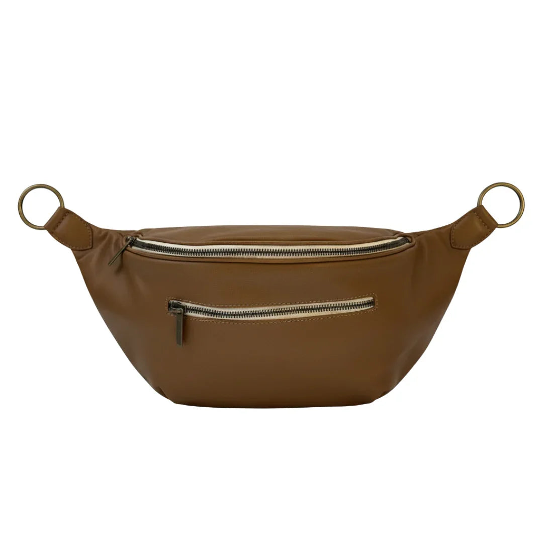 Cafe Con Leche Zendira Saturday concealed carry crossbody bag with antique bronze hardware and smooth, soft neutral brown leather.