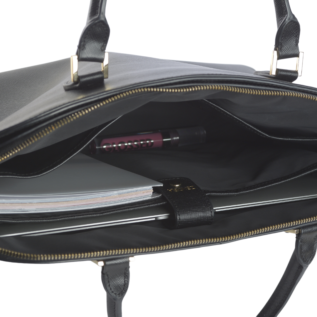 Inside the Zendira Monday Concealed Carry Laptop Purse.