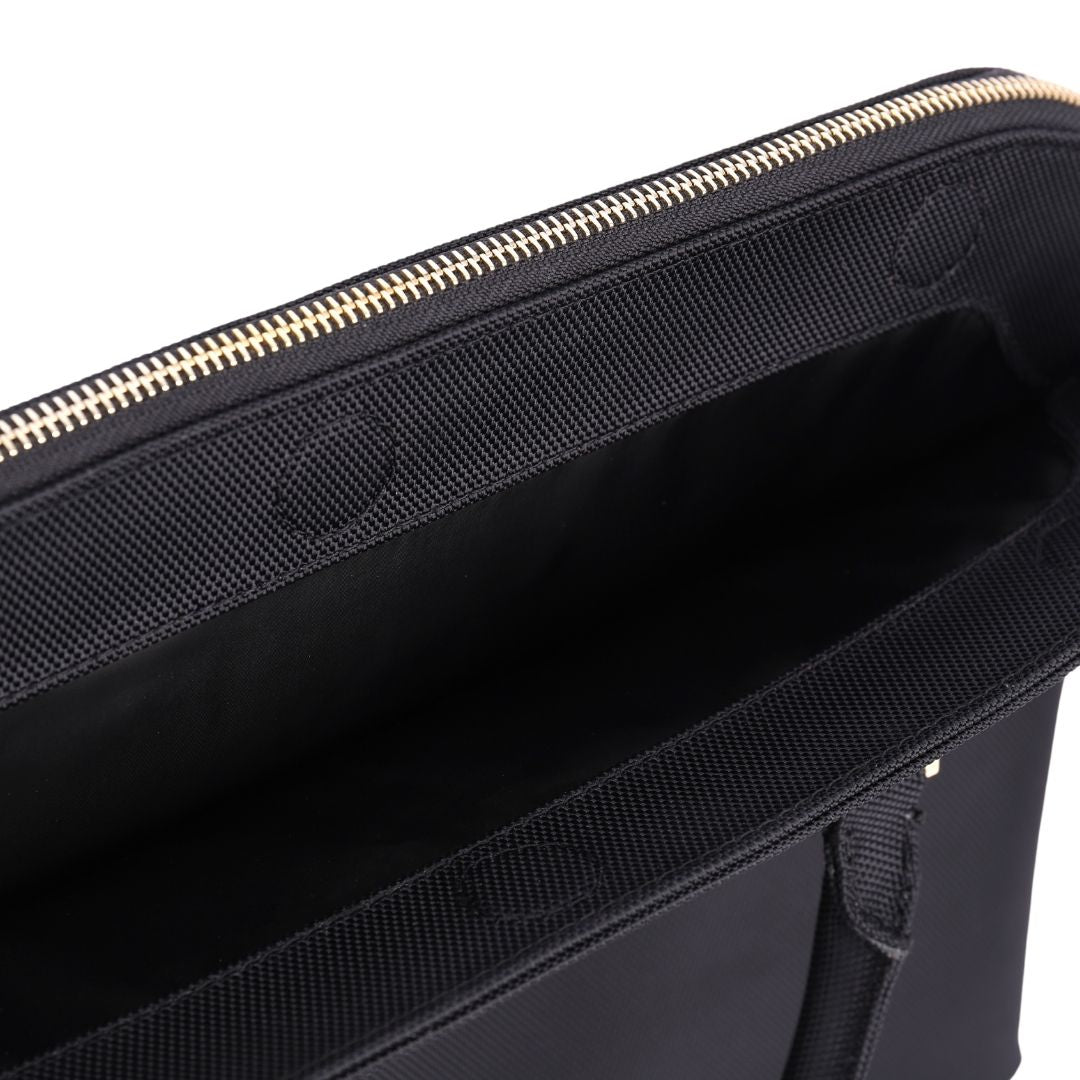 Zendira Crossbody Concealed Carry Laptop Purse with ultra-smooth magnetic closures were meticulously designed to pair with your own go-to holster, so you can access your weapon in one snap.